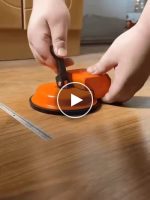 Robustní nástroj na opravu spár v podlaze – video